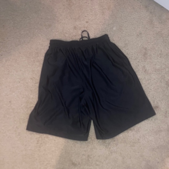 Black Under Armour Dry Fit Shorts - Picture 2 of 3